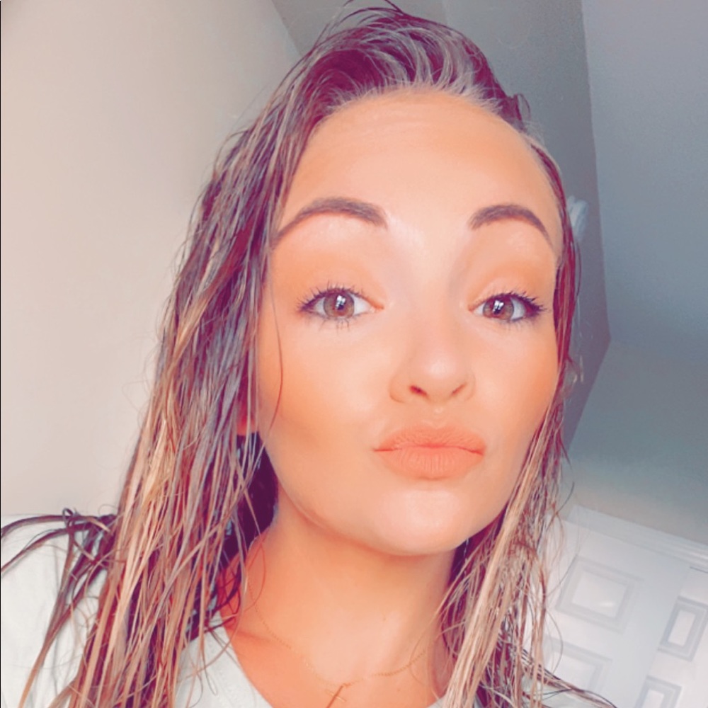 Meet your Posher, Haley